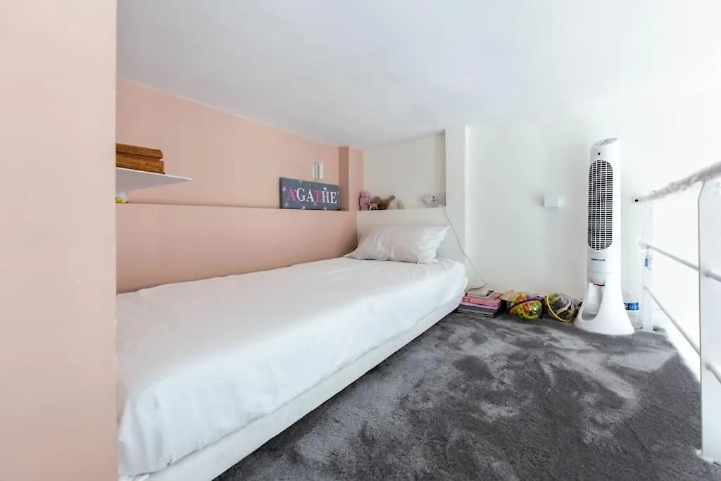 Apartment Elegant Familial A Paris